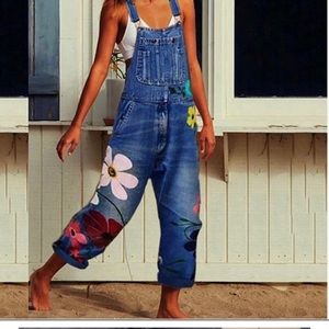 2XL but it’s more like 1XL! Super CUTE Painted Jean Overalls!!